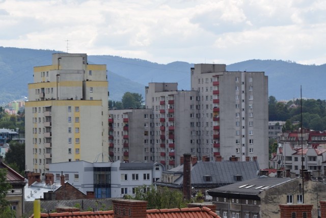 W Bielsku-Białej do końca drugiego kwartału 2024 roku mają powstać nowe bloki mieszkalne.