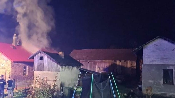 Pożar poddasza domu mieszkalnego w Januszowicach w gminie...