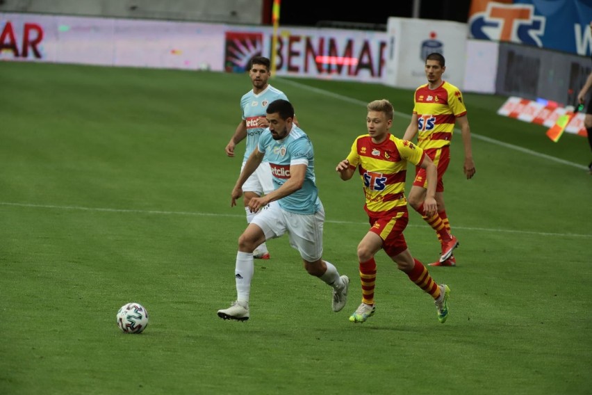 Piast Gliwice pokonał Jagiellonię Białystok 2:0 i goni Legię...