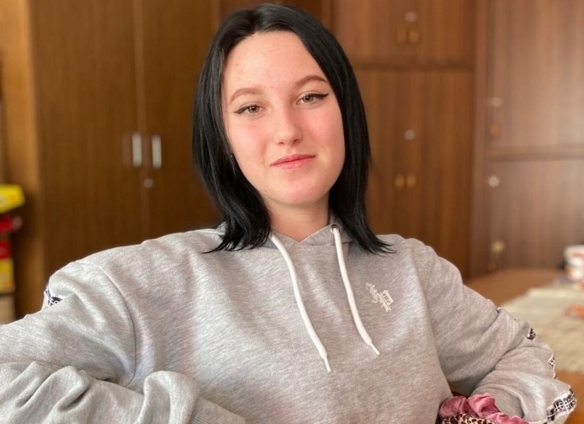 Zaginęła Weronika Pochmara z Ostrołęki. Ma 15 lat. Szuka jej rodzina i policja. 25.04.2022