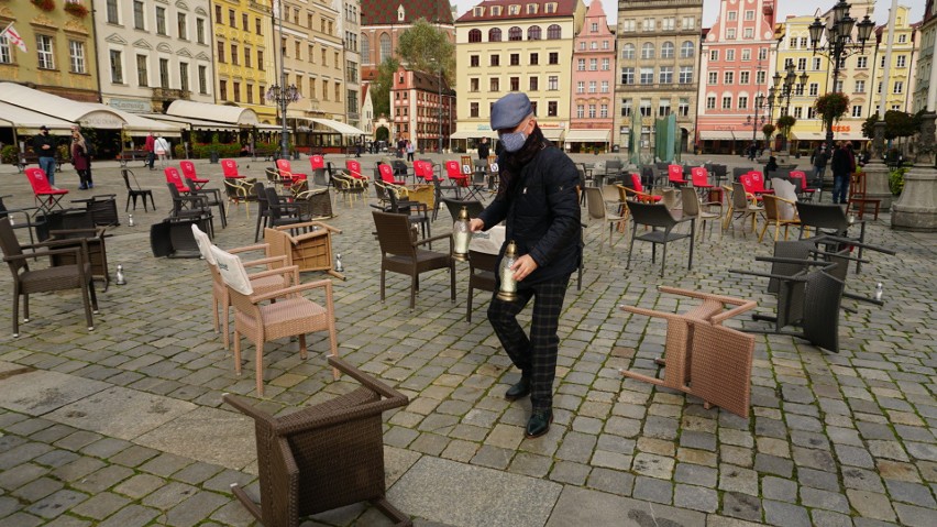 Protest restauratorów we wrocławskim Rynku 23.10.2020