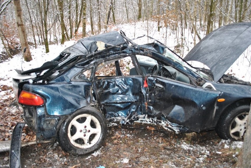 W wypadku forda poważnie ranny został 18-letni kierowca