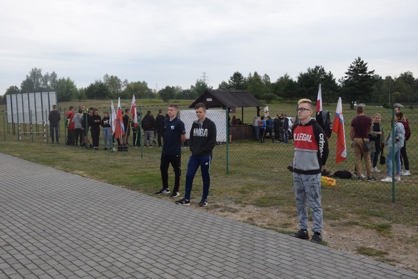 28 drużyn rywalizowało w zawodach w strzelectwie sportowym o...