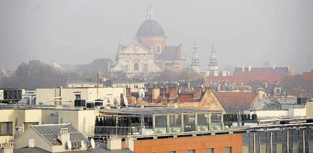 Jednym z najpoważniejszych i wciąż nierozwiązanych problemów Krakowa jest smog