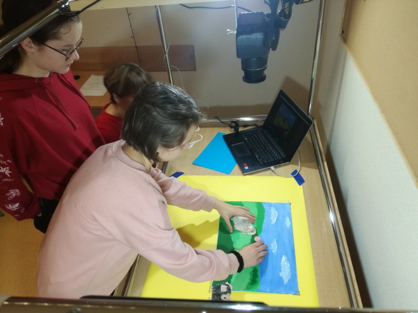 Uczniowie Szkoły Podstawowej nr 1 w Koluszkach uczyli się animacji poklatkowej