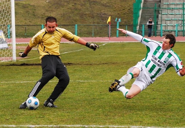 Przemysław Sulej podobnie zagrał w sobotę w meczu ze Zdrojem strzelając rywalom dwie brfamki
