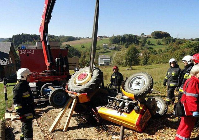 W Koniuszowej 45-letni traktorzysta zginął na miejscu