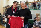 Wszyscy zagrali dla Grzegorza, byłego piłkarza Wiernej Małogoszcz. Zebrano ponad 11 tysięcy [ZDJĘCIA]