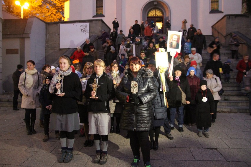 Nie zabrakło w nim przypomnienia, że święci są orędownikami...