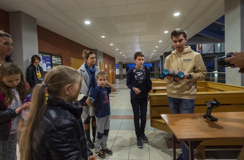 Noc Innowacji na Politechnice Białostockiej. Uczestnicy poznali bliżej technologie zmieniające świat (zdjęcia)