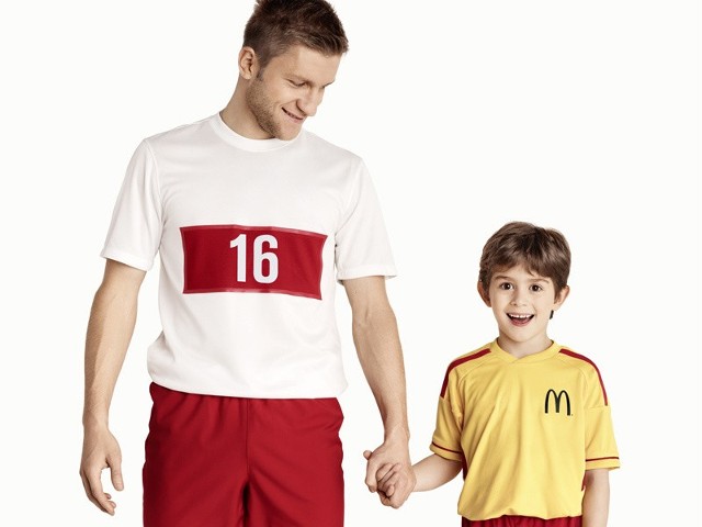 Jakub Błaszczykowski, partner programu Dziecięcej Eskorty McDonald's, fundatora nagród.