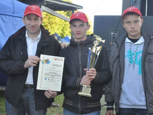 Drugie miejsce wywalczyła drużyna koła z Radoszyc w składzie: Marek Cieślak, Piotr Binkowski i Mateusz Myszkowski.