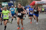 VII "Piątka na Rynku" za nami. W sobotę w Strzelcach Kraj. pobiegło ponad 130 zawodników, w tym burmistrz miasta Mateusz Feder