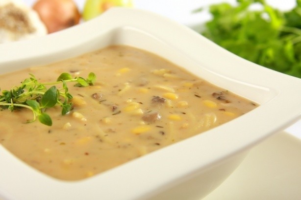 Maślaki świetnie nadają się do gotowania &#8211; gwarantują zupie intensywny grzybowy smak.