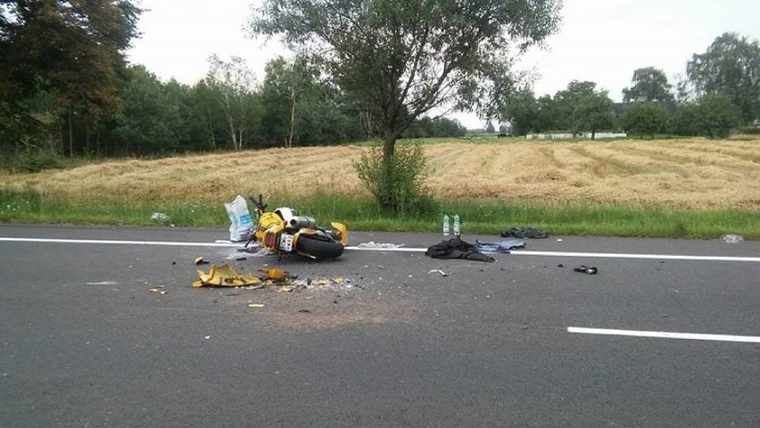 Nie żyje motocyklista. Wypadek z udziałem ciągnika