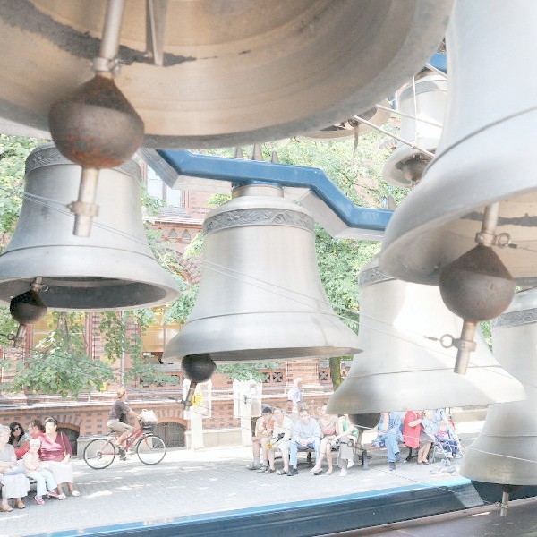 Wczoraj na Rynku Staromiejskim usłyszeliśmy 4-letni carillon