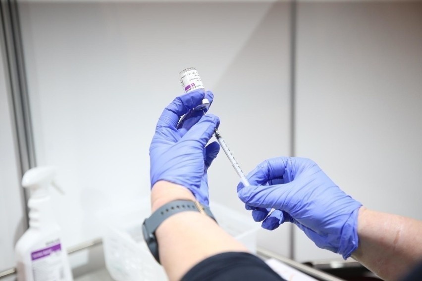Mobilne punkty szczepień 15 sierpnia odwiedzą ponad 40...