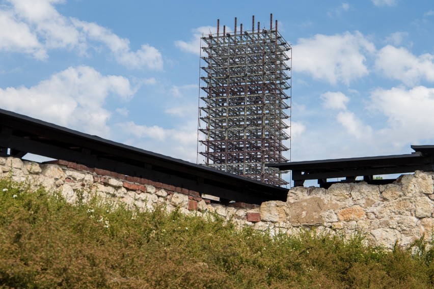 Firma Strabag zmieni szkielet w wieżowiec