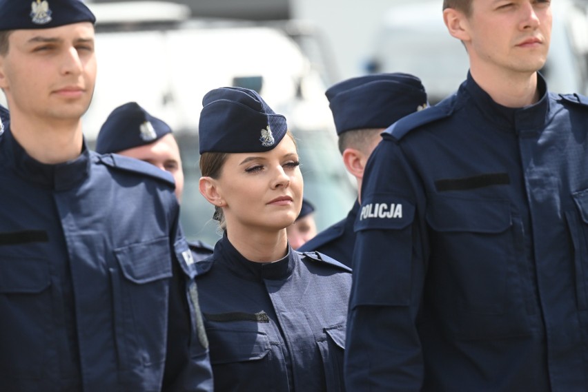 Ślubowanie nowych policjantów w Małopolsce. Gdzie trafią na służbę?