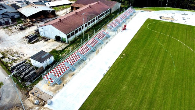Budowa stadionu przy ulicy Kamiennej w Kościerzynie rozpoczęła się przed kilkunastoma miesiącami.