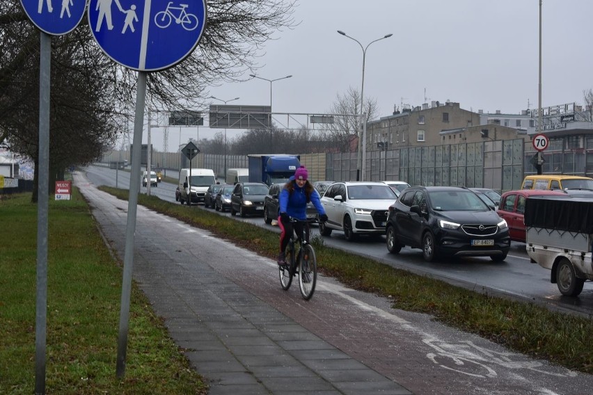 Z al. Jana Pawła II będzie można w 2021 r. skręcić w prawo,...