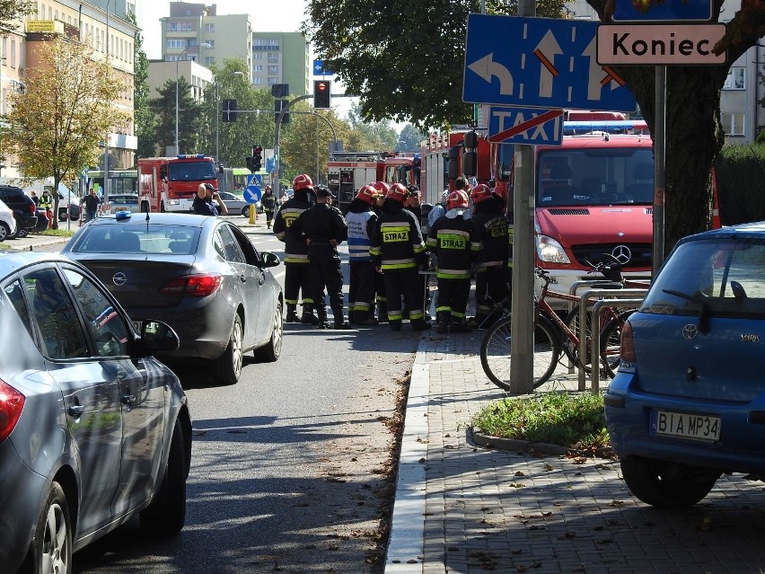 Akcja strażaków przed Sądem Okręgowym w Białymstoku...