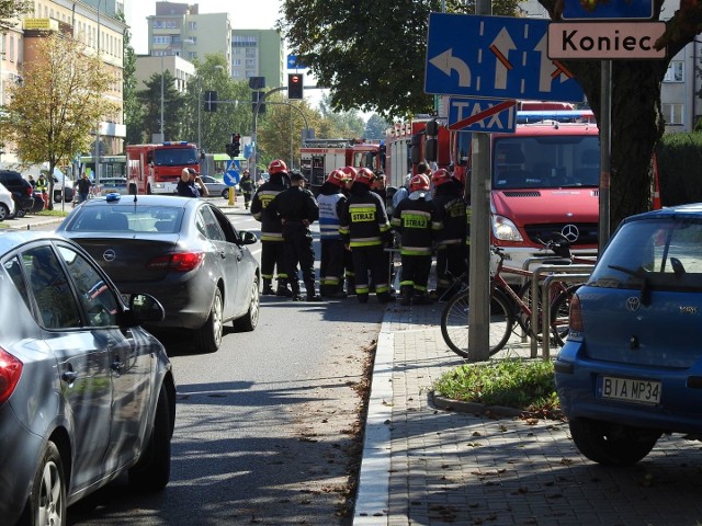 Akcja strażaków przed Sądem Okręgowym w Białymstoku 19.09.2017