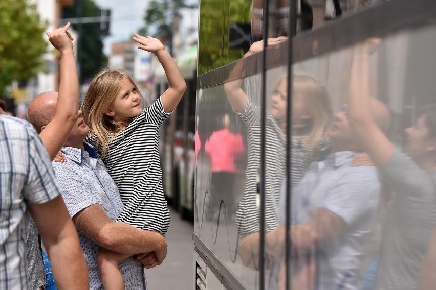 jeśli zaś lubimy pracę z ludźmi, równie dobrze można zarobić...