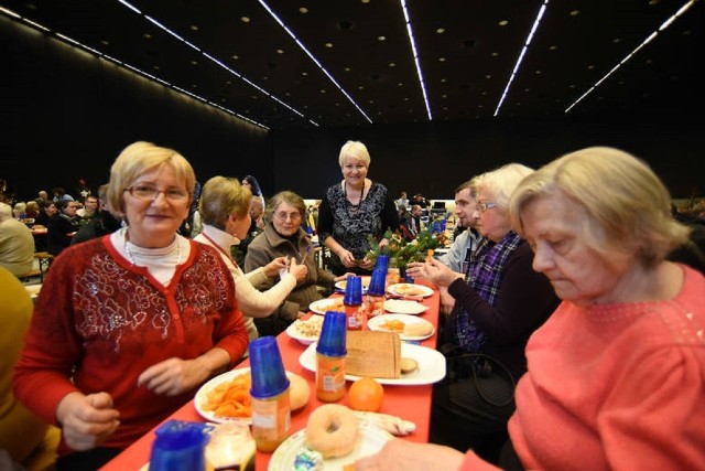 Wigilia dla samotnych odbędzie się 24 grudnia w Katowicach w Międzynarodowym Centrum Kongresowym