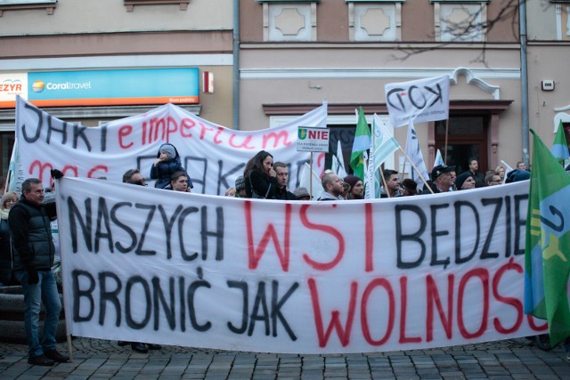 Protest mieszkańców w sprawie poszerzenia Opola.