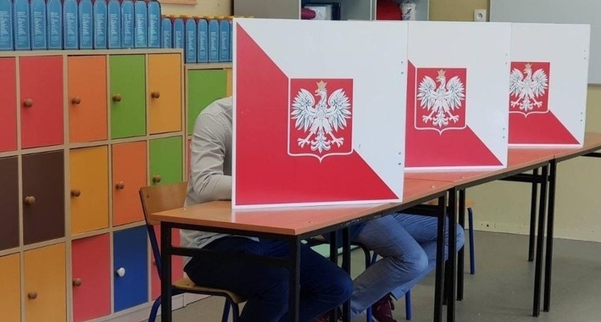Wybory 2023. Klwów z najwyższą frekwencją w Polsce! Do godziny 17 zagłosowało tam ponad 75 procent wyborców