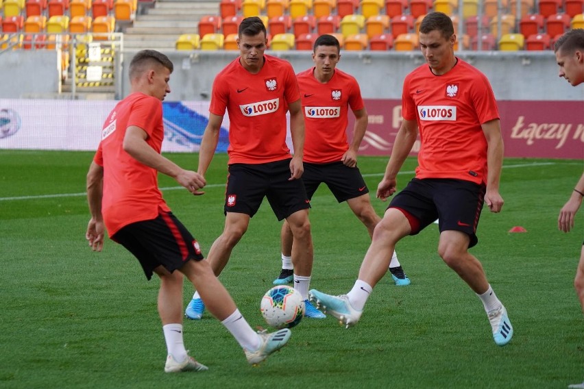 Reprezentacja Polski U21 trenowała na Stadionie Miejskim w...