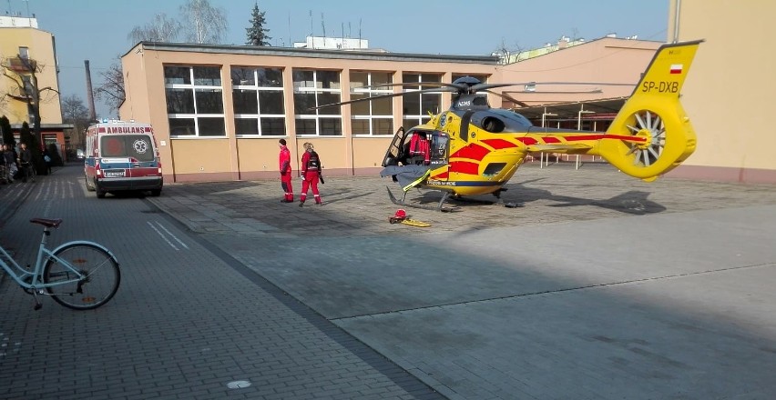 Poważny wypadek w Brzegu. Mężczyzna spadł z dachu