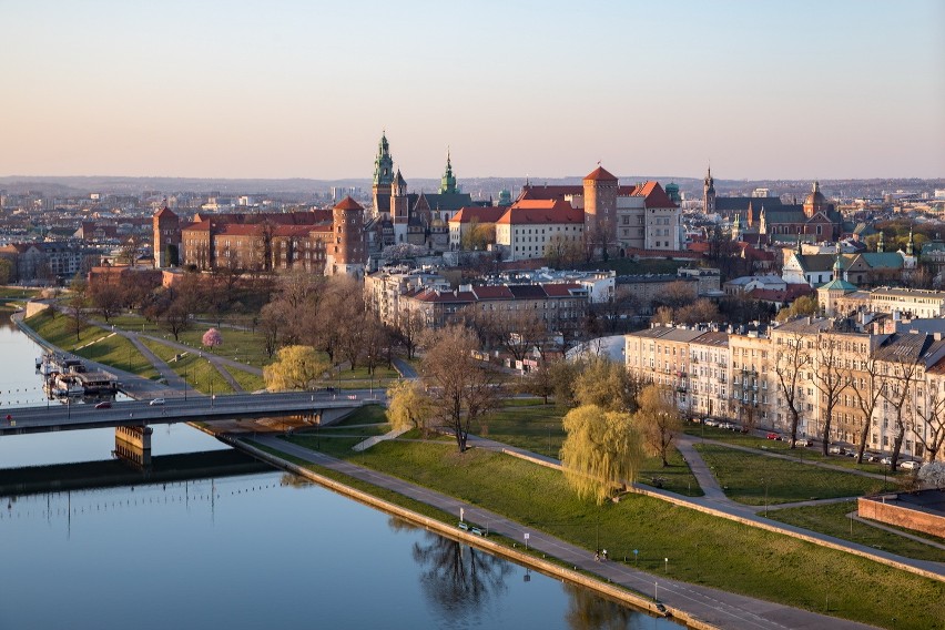 Nie wzbudza zachwytu swoją konstrukcją, ale widoki są (były)...