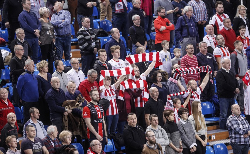 Asseco Resovia bezbronna w pojedynku z Zawierciem -...