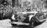 Adolf Hitler kochał samochody, ale czy miał prawo jazdy?