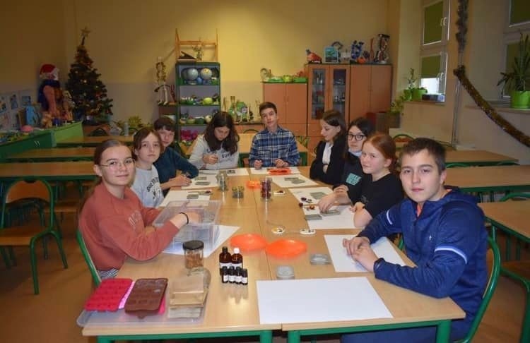 Szkoła Podstawowa nr 1 w Koluszkach wzięła udział w ogólnopolskim projekcie ekologicznym "Eko-Szkoła"