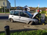 Fiat multipla staranował barierki na ul. Kwidzyńskiej w Grudziądzu