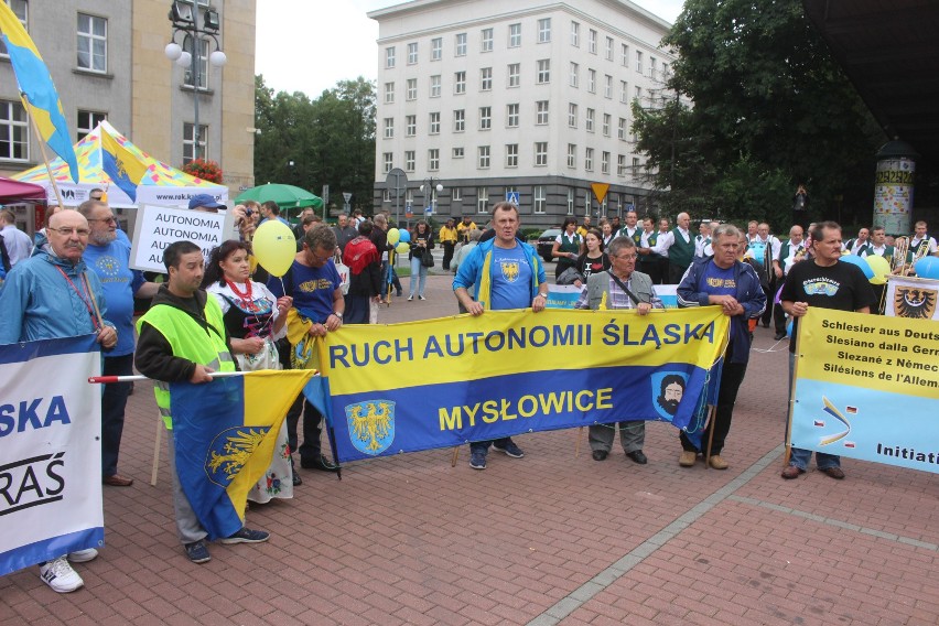 Marsz Autonomii 2016 ulicami Katowic