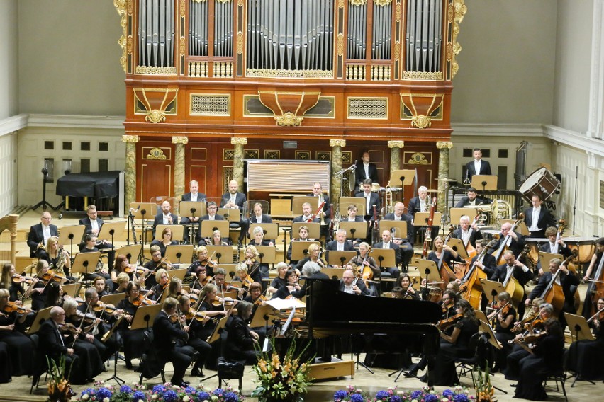 Orkiestra Filharmonii Poznańskiej, marek Pijarowski i...