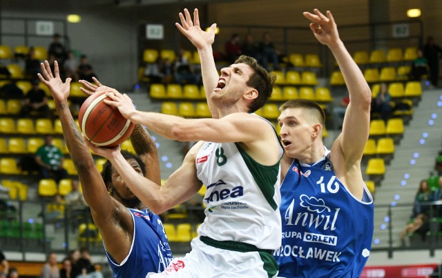 Koszykarze Zastalu Zielona Góra pokonali Anwil Włocławek 88:84.