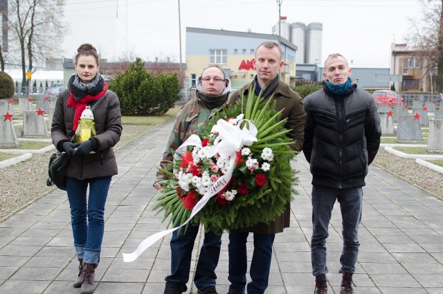 W niedzielę 4 lutego na cmentarzu wojskowym w Bielsku Podlaskim miały miejsce uroczystości ku czci 30 prawosławnych furmanów rozstrzelanych przez partyzantów z 3. Wileńskiej Brygady NZW-PAS pod dowództwem kpt. Romualda Rajsa "Burego". Tragedia miała miejsce pod miejscowością Puchały Stare.