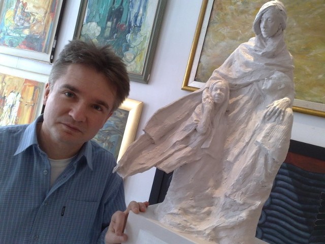 Robert Tomak na postawienie rzeźby ma pięć miesięcy