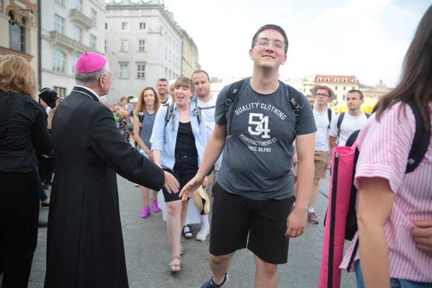 Kraków. Pielgrzymi tłumnie ruszyli na Janą Górę [ZDJĘCIA]