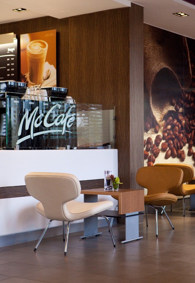 McCaffe podobnie jak restauracje McDonald's wyglądają wszędzie podobnie.