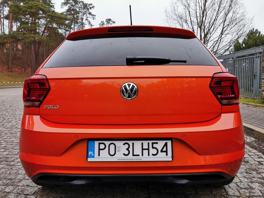 Zasiadając za kierownicą Volkswagena Polo 1.0 TSI (115 KM) w...