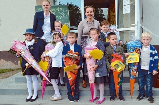 Jedno z ważnych wydarzeń minionego roku - stowarzyszeniowa szkoła dwujęzyczna w Gosławicach rozpoczęła działalność.