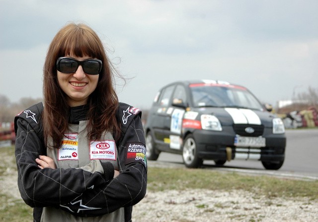 Magdalena Wilk zajęła drugie miejsce wśród pań w wyścigowym Pucharze Kia Picanto