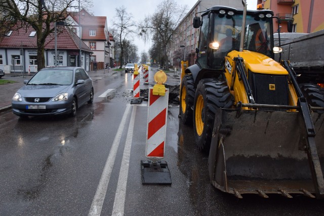 Tu trwa budowa i jest sygnalizacja świetlna