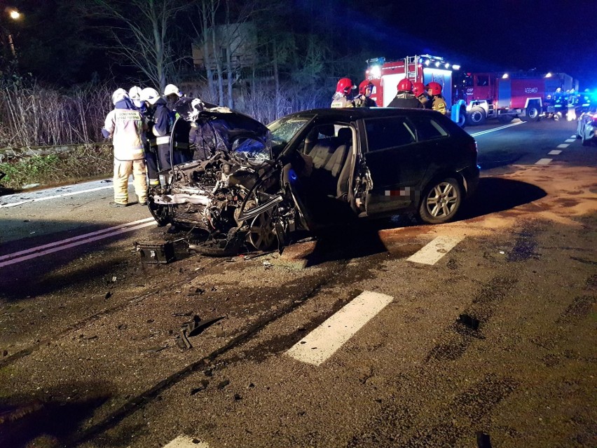 Nocny wypadek w Skawie na drodze krajowej w kierunku...